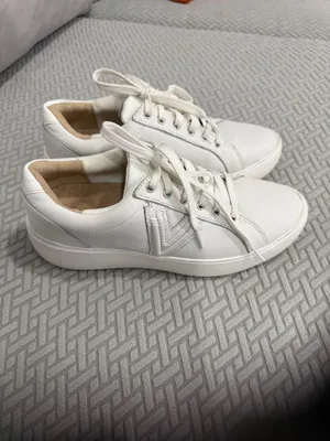 Vionic Womens Kearny Lace Up Casual & Fashion White Leather Sneakers Size 7.5 thumbnail 2