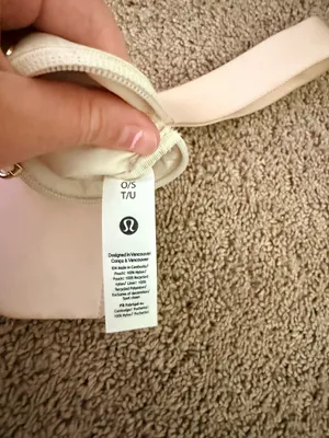 Lululemon keychain  thumbnail 5