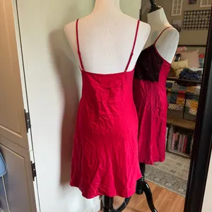 Gilligan & O’Malley Medium Red Nightgown thumbnail 4