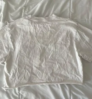 Brandy Melville cropped top thumbnail 4