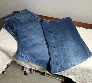 Lucky Brand Classic Blue Women's Straight-Leg Capri Jeans Sz 12 thumbnail 1