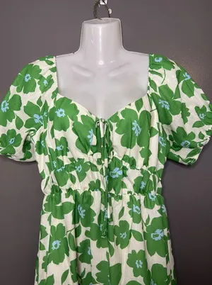 Le Lis Dress Womens Medium Green Floral Puff Sleeve Sweetheart Ruffle Sundress thumbnail 1