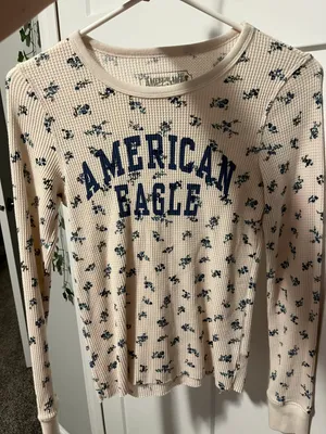 American Eagle Outfitters Cream Long Sleeve thumbnail 1