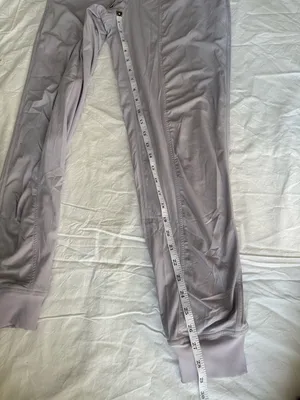 Lululemon Dance Studio Mid-Rise Jogger 7/8 Length in Lavender Purple Size 4 thumbnail 11