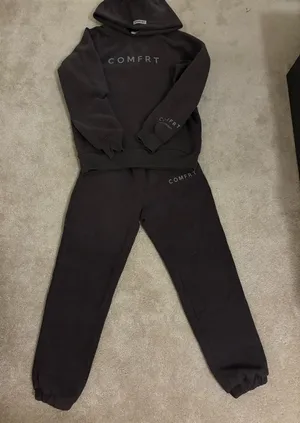 Comfrt sweatset thumbnail 1