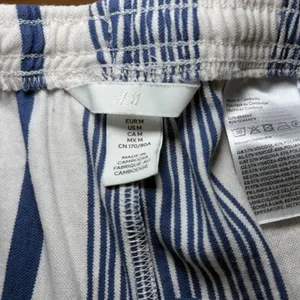 H&M Blue White Striped Wide Leg Pants Womens M Boho casual nautical pull on thumbnail 2