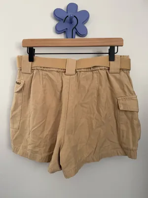 Aritzia TNA Large Curtis Cargo Shorts Tan Neutral Utility Safari Outdoor Belt thumbnail 2
