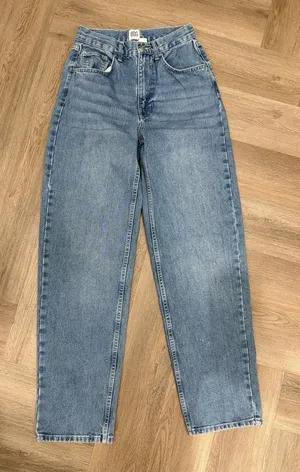 BDG Jeans High Rise Baggy Straight Leg Medium Blue Wash Size 27 thumbnail 1