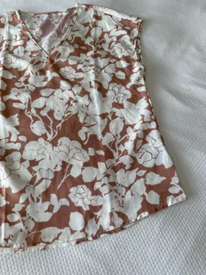 Beige V-Neck Blouse With White Floral Print thumbnail 3