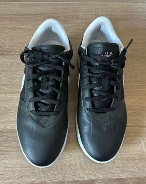 Nike Black and White Women's Low-Top Sneakers thumbnail 1