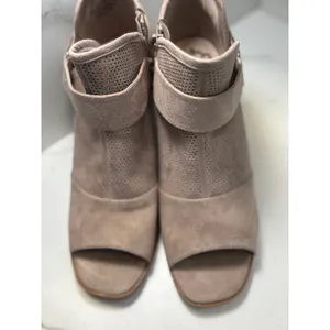 Fergalicious Augustine Taupe‎ Perforated Peep Toe Ankle Boots Tan 8.5M Studded thumbnail 2