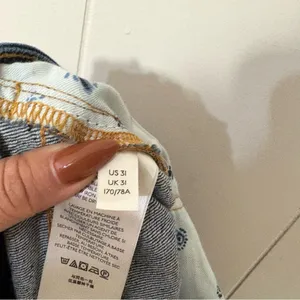 Pilcro The Bow Boyfriend Jeans Anthropologie Dark Wash Distressed Size 31 thumbnail 13