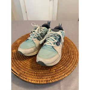LL Bean Trail Model Waterproof Hiking Shoes Light Blue Grey Womens Low Top‎ thumbnail 2