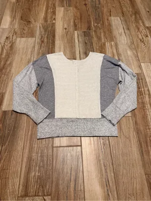 BKE Buckle Colorblock Lightweight Sweater Top thumbnail 2