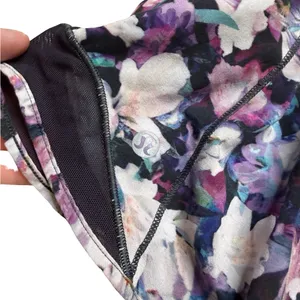✨ Lululemon Hotty‎ Hot Utopia Multi Deep Phantom Shorts Size 4 ✨ thumbnail 4