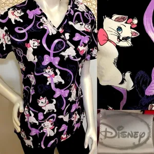 Disney Aristocats Scrub Top! 2 pocket‎ thumbnail 2