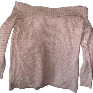 ✨American Eagle Off Shoulder Ribbed Sweater✨ thumbnail 2