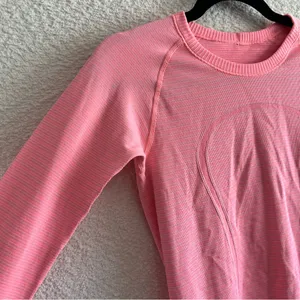 Lululemon‎ Women’s Pink Swiftly Tech Long Sleeve Size 6 thumbnail 5