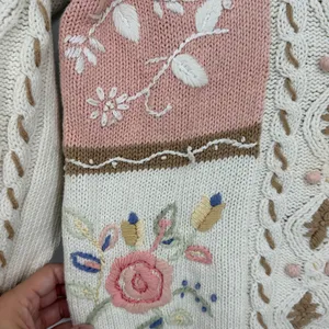 Vintage Floral Embroidered Cable Knit Sweater Cream‎ Pink Small Cottage thumbnail 4