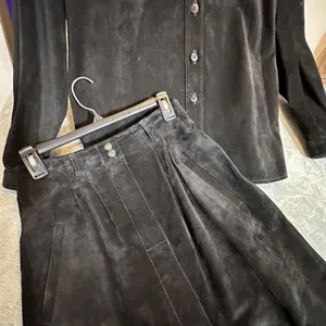Genuine Leather Suede Black Long Skirt & Button Top Suit Set Matching VTG thumbnail 15