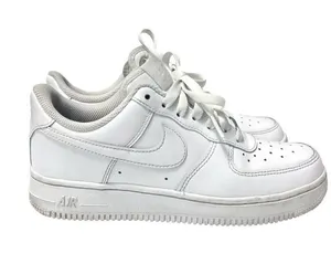 Nike Air Force 1 Low Athletic Lifestyle Shoes Sneakers Women’s Size 7 White Y2K thumbnail 1