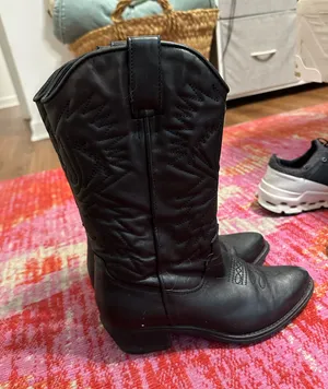 Black Cowboy Boots Size 7 thumbnail 1