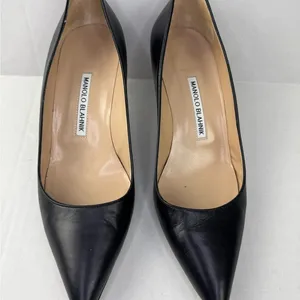 Manolo Blahnik Black Pointed Toe Heel Pumps Size 39. thumbnail 2