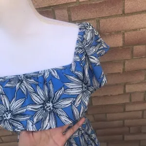 Charlotte Russe Dress XS Blue Floral Off Shoulder‎ Handkerchief Hem Tassel Belt thumbnail 5
