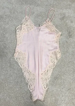 NWOT Vintage Victoria's Secret Lace Trim Gold Label Union Tag Teddy Size P/S thumbnail 3