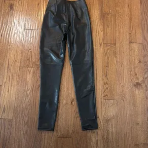 Abercrombie & Fitch NWT black vegan leather leggings size s thumbnail 11