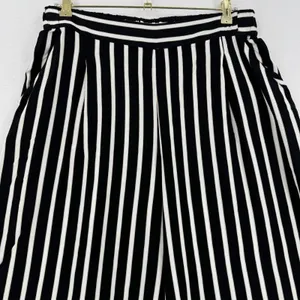 H&M Striped Culotte Pants Women 12 Black White Tan Wide Leg Cropped Pull On thumbnail 4