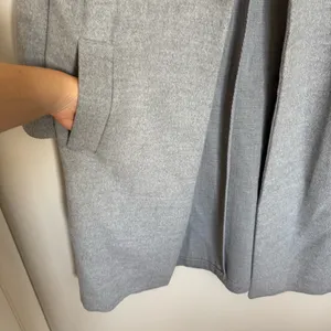 H&M Long Straight Cut Coat Jacket Light Gray Snap Closure Pockets Womens Size 8 thumbnail 4
