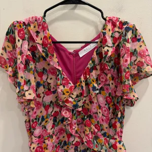 ASTR The Label Vilma Floral Ruched Ruffle Midi Dress‎ Pink Multi Large Preppy thumbnail 4