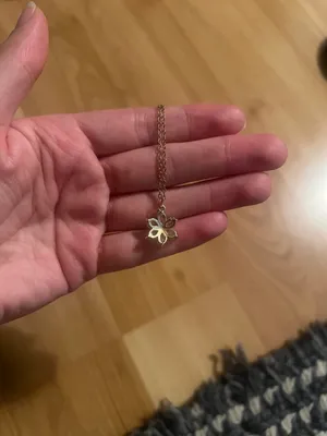 Gold flower necklace with clear crystal petals #floral #crystal No flaws Don't need thumbnail 5