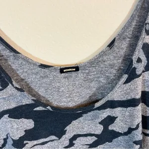 ✨‎ Monrow Camo Fitted Midi Dress Gray Black Small thumbnail 5