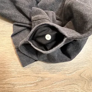 Lululemon Scrunch Waist Legs Cropped Leggings‎ Grey Size 4 Crop thumbnail 6