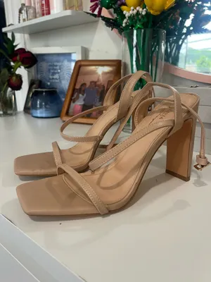 nude heels  thumbnail 1
