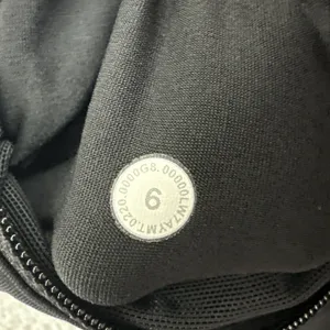 Lululemon Speed Up Shorts Mid Rise 4" Black Athletic Athleisure Women's 6 thumbnail 6