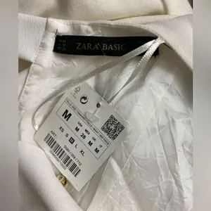 Zara Basic Sleeveless Shift Dress NWT Size M White thumbnail 13