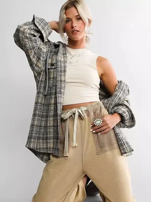A‎ Peach (A Buckle Brand) Oversized Tweed Hooded Shacket Size Large thumbnail 1