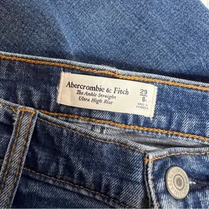 Abercrombie & Fitch‎ the ankle straight ultra high rise Sz 29 thumbnail 3