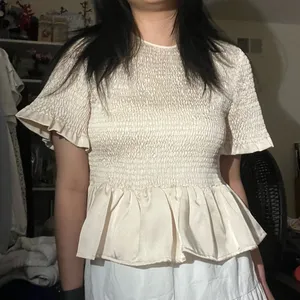 Line & Dot Beige Peplum Ruched Top Size Small thumbnail 4