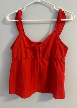 Boutique Top thumbnail 1