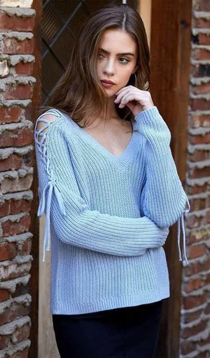 Kendall And Kylie LA Hearts Sweater thumbnail 1