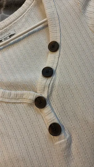 American Eagle Shirt thumbnail 6