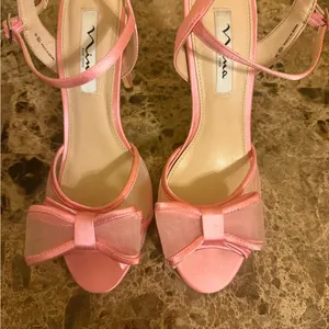 Nina New York beautiful Women's Pink Bow Heels thumbnail 1