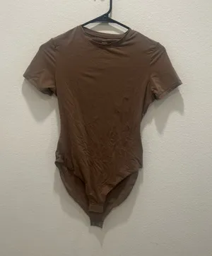 Skims Women's Brown Short-Sleeve Bodysuit Size M thumbnail 1