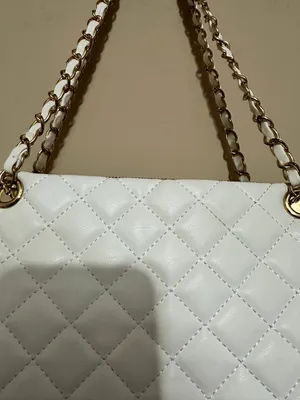 White purse with gold shoulder strap quilted pattern thumbnail 2