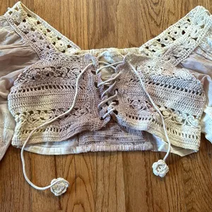 Z & L Made with Love Beautiful European Cropped top & Flare Pants thumbnail 4