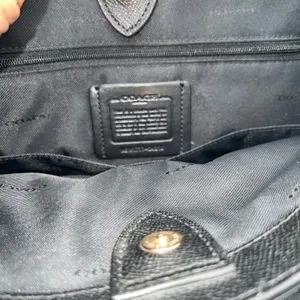 Coach Pebbled Leather Tote Bag Top Handle Black Gold Heart Charm Black Lining‎ thumbnail 8
